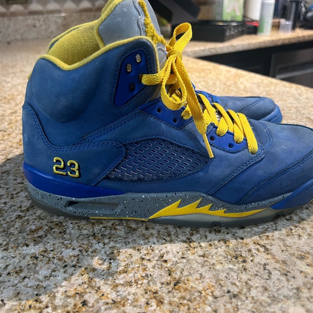 Jordan Athletic Shoes Blue and Yellow High-Top